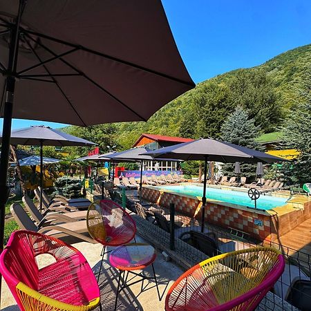 Pensiunea El Plazza Baile Herculane Luaran gambar